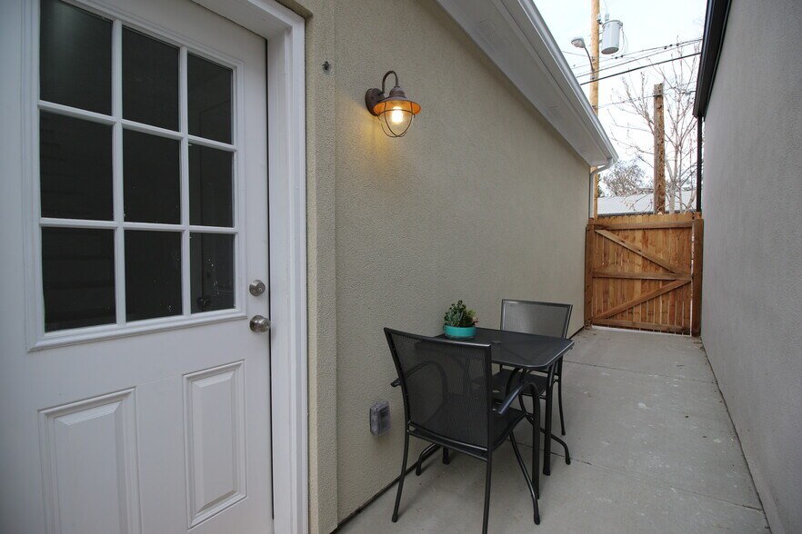 Building Photo - 4016 Osceola St