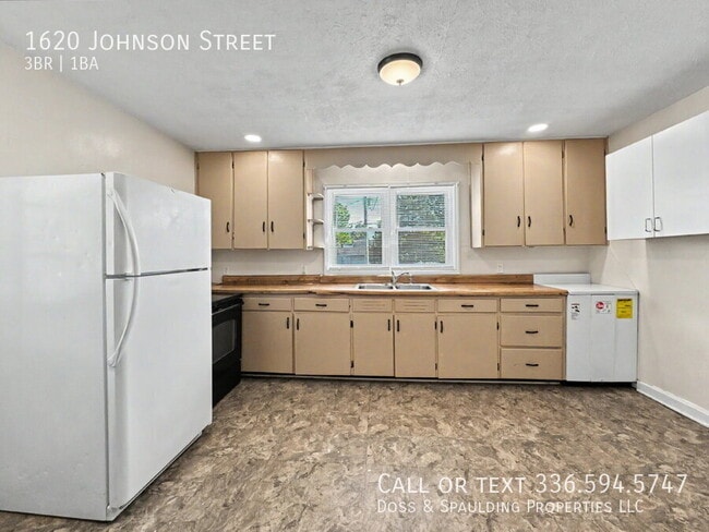 Building Photo - 1620 Johnson St