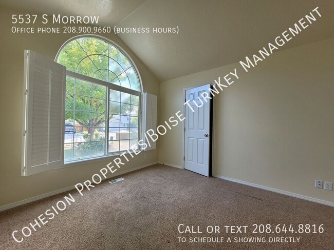 Building Photo - Large home in quiet South Boise neighborhood