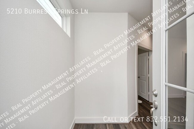 Building Photo - 5210 Burress Springs Ln
