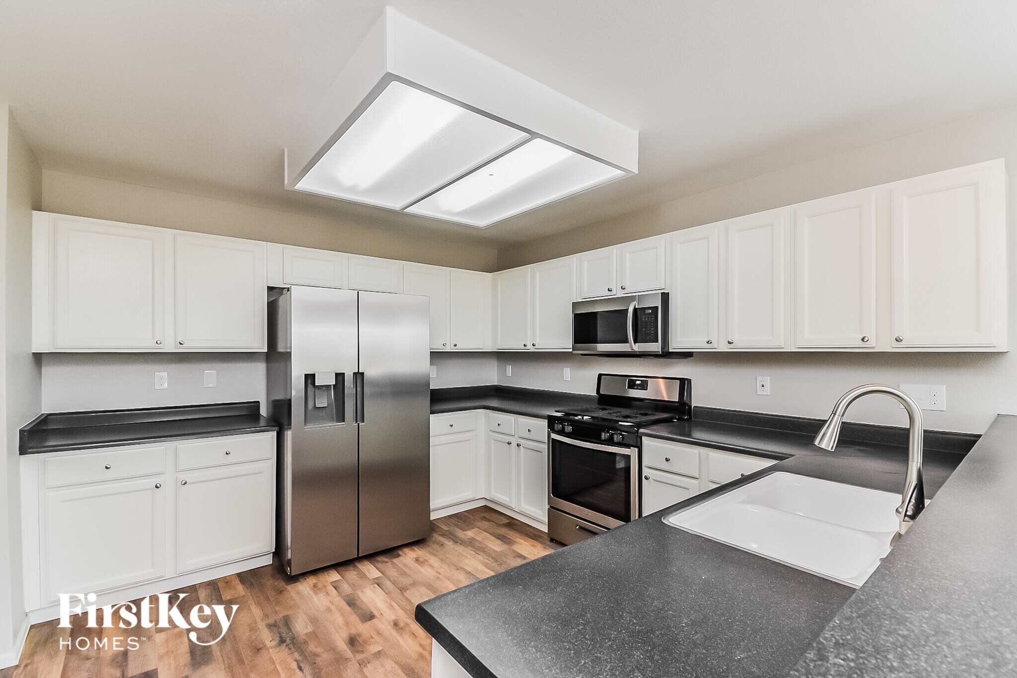 Building Photo - 942 Square Dance Ln