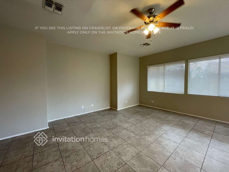 Building Photo - 13601 W Ironwood St