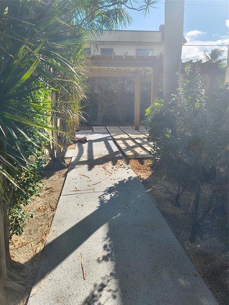 Building Photo - 2120 NE 42nd Ct