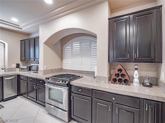 Building Photo - 6327 Mt Palomar Ave