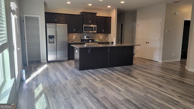 Building Photo - 1 Berryrun Dr