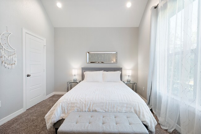 Building Photo - Coming Soon! Stunning 3 Bedroom 2 Bath Rental Near Lake Palestine! Bullard ISD!