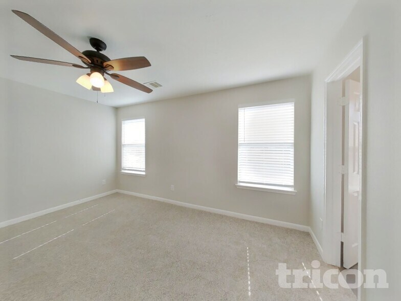 Building Photo - 7914 Moss Springs Ct