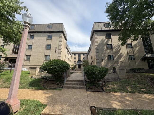 Primary Photo - 4355 Maryland Ave