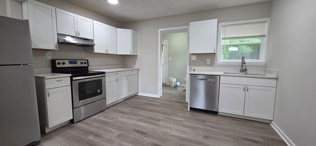Building Photo - 3BR/2BA Home in Conover, North Carolina