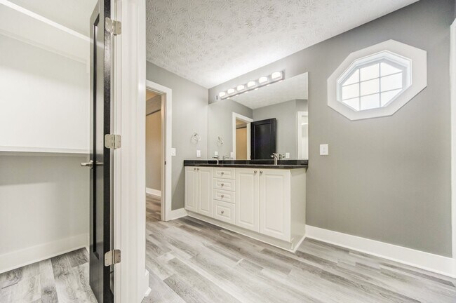 Building Photo - Fully Renovated Home in Gallatin, TN