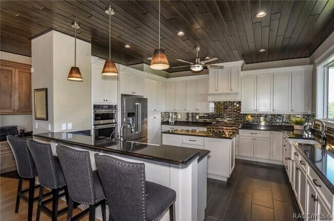 Building Photo - 1345 NW 20th Ave