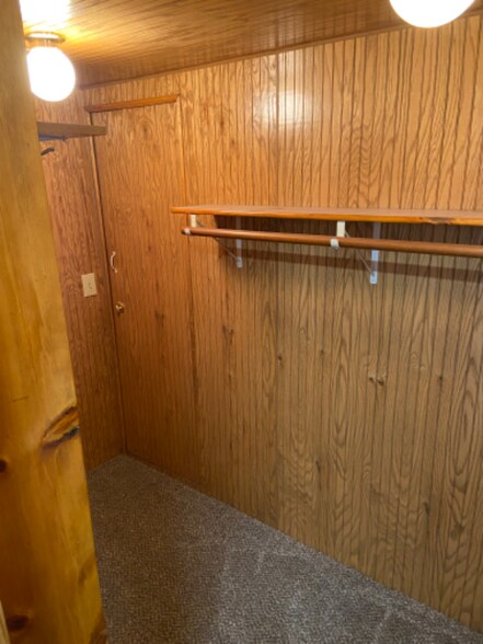 Building Photo - 135 Meridian St