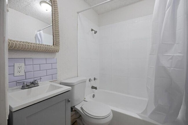 Building Photo - 5210 Dodge Rd