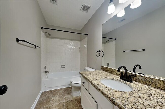 Building Photo - 59 Terraglen Dr