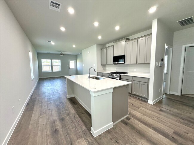 Building Photo - 12026 Curlin Dr