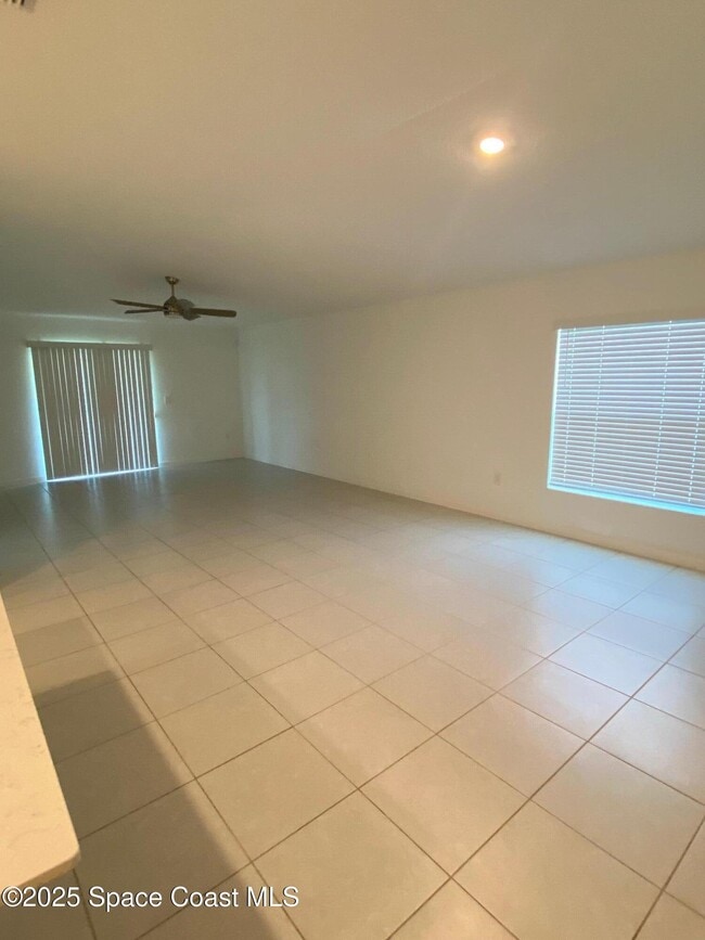 Building Photo - 836 Dockside Dr SW