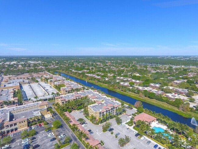 Building Photo - 4903 Midtown Ln