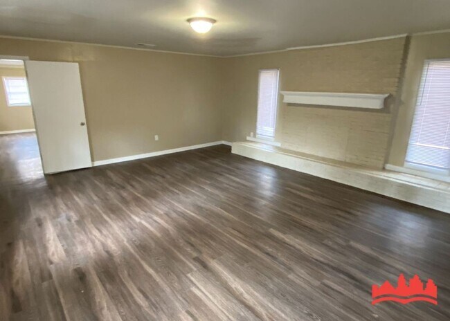 Building Photo - 7815 Armour Rd