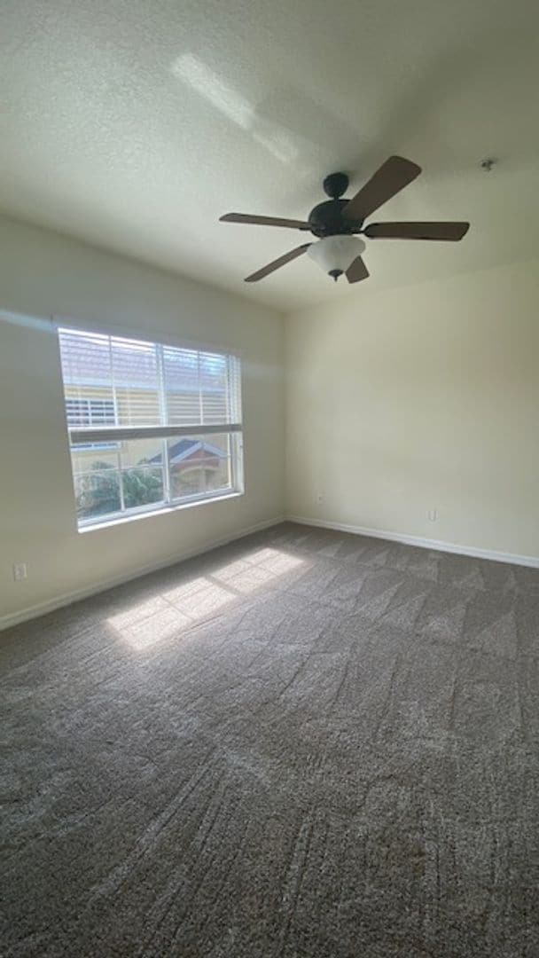 Building Photo - Gorgeous Light & Bright 3 Bedroom 2.5 Bath Townhome Corner Unit!!