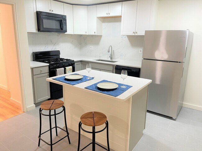 Open Kitchen - Main Line Court