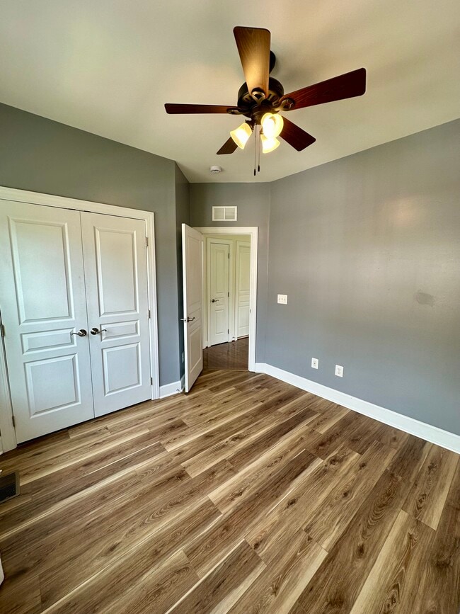 Building Photo - 20284 Center Brook Square