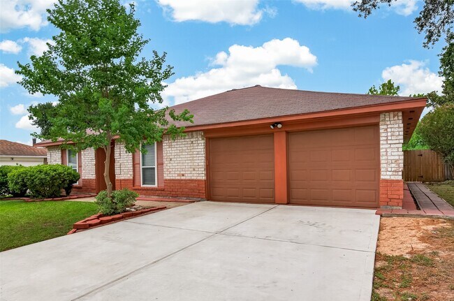 Building Photo - 19610 San Gabriel Dr