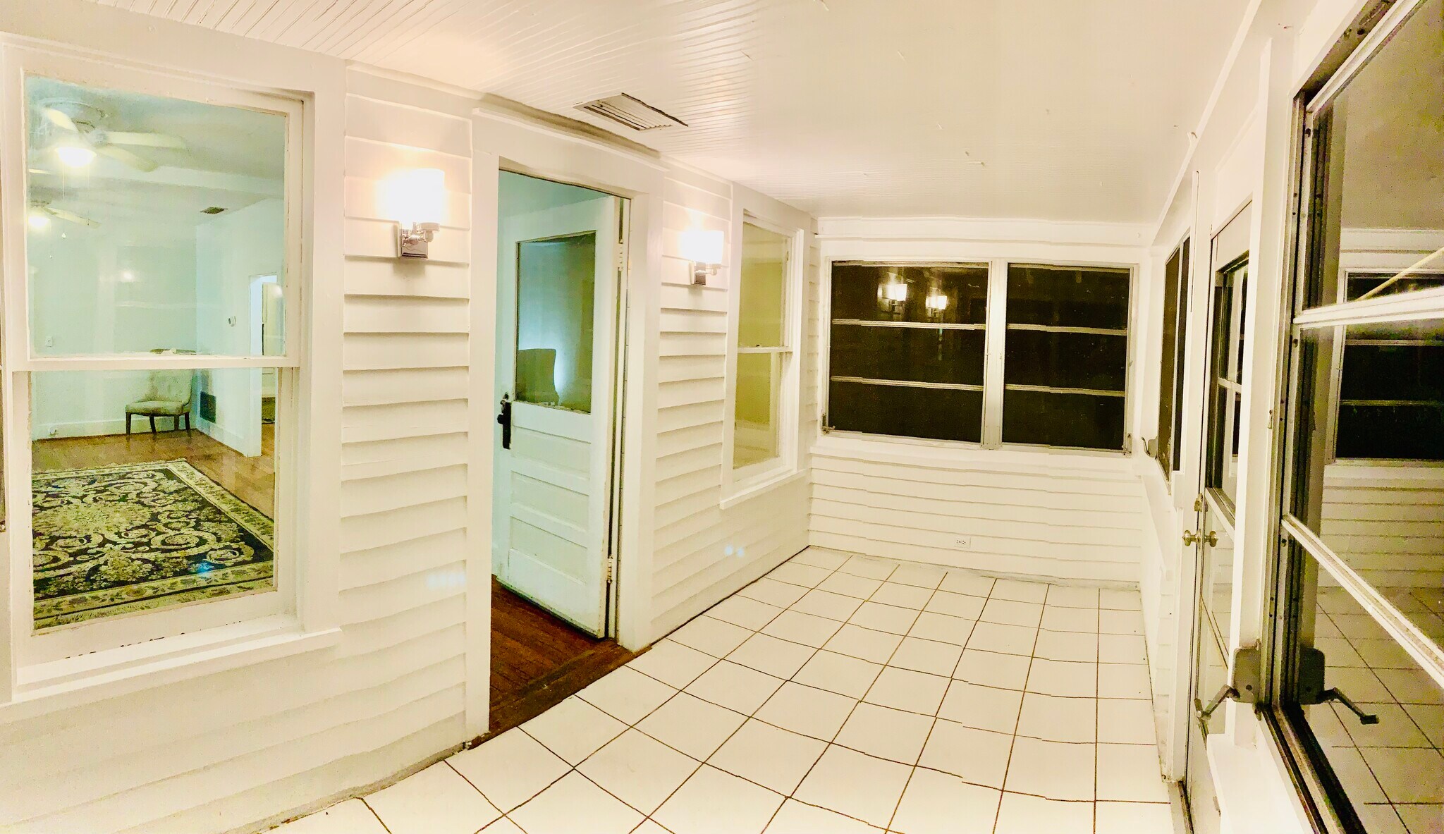 Beautiful Florida room full of sunshine, but also air-conditioned - 1108 22nd St W