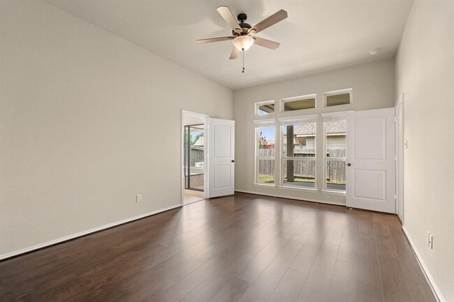 Building Photo - 4211 Ponderosa Hills Ln