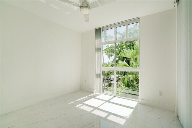 Building Photo - 9805 NW 52nd St