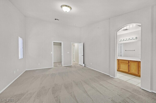 Building Photo - 7504 Evening Falls Dr