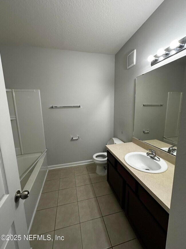 Building Photo - 4991 Key Lime Dr