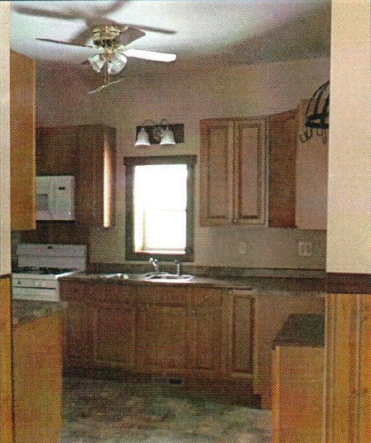 Kitchen with new appliances - 102 Clover Ridge Dr