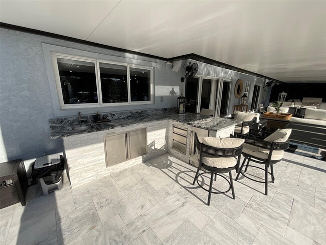 Building Photo - 3000 Jasmine Terrace