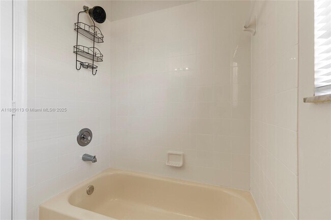 Building Photo - 18057 SW 30th Ct