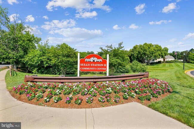 Building Photo - 14634 Battery Ridge Ln