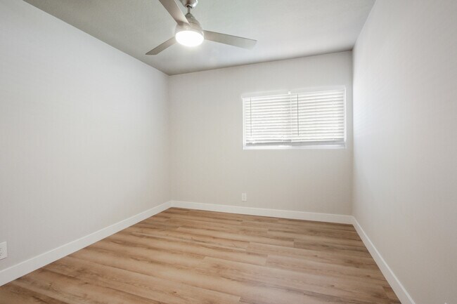 Hallway Bedroom - 1565 Santa Ana Ave