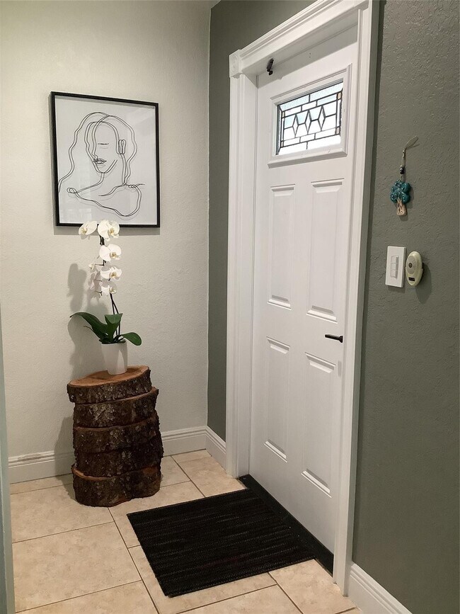 Building Photo - 8260 NW 11th Ct