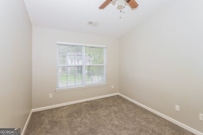 Building Photo - 153 Prity Ct