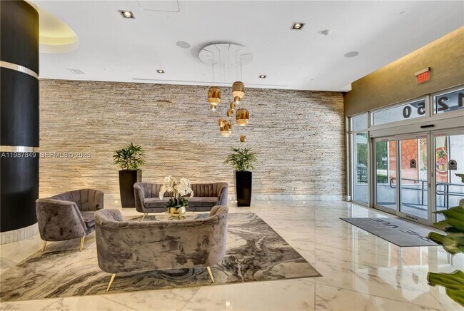 Building Photo - 1250 S Miami Ave