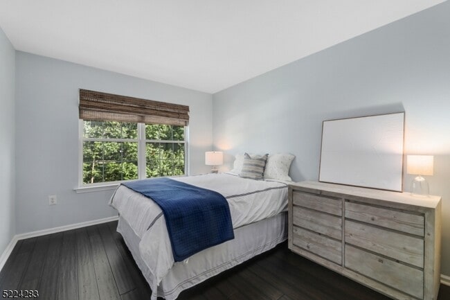 Building Photo - 13 Knox Ct