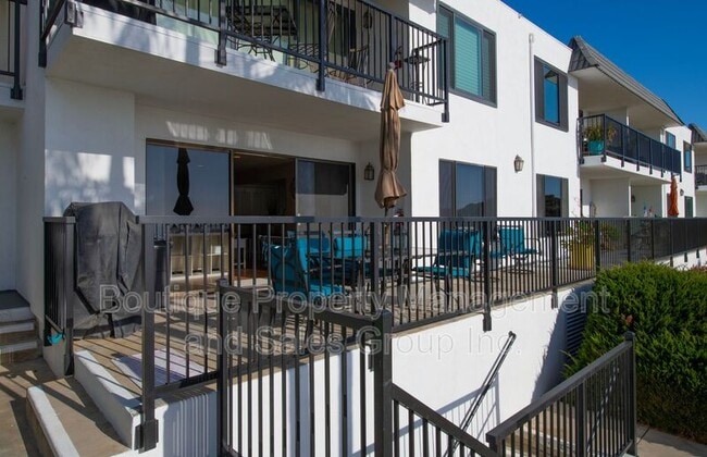Building Photo - 235 Avenida Lobeiro
