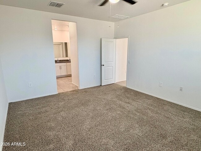 Building Photo - 1575 E Lardner Dr