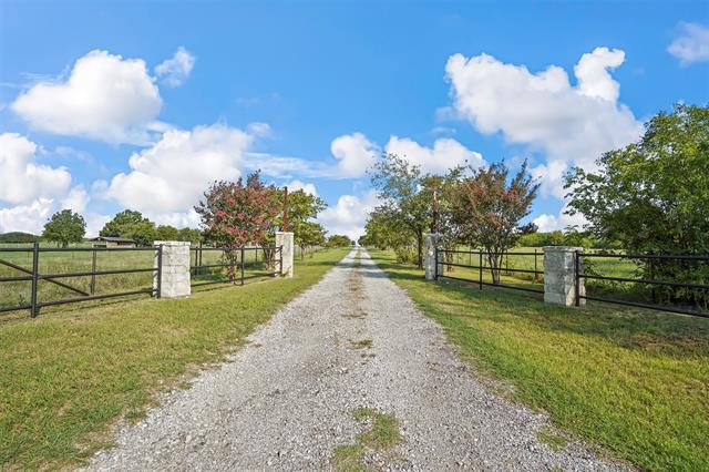 Building Photo - 215 Greathouse Cir