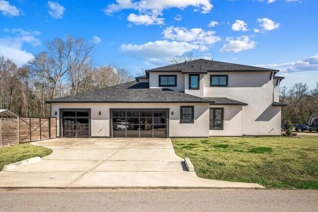 Building Photo - 13 Rd 660