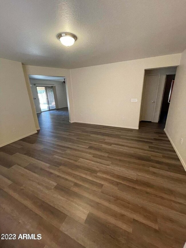 Building Photo - 46095 W Windmill Dr