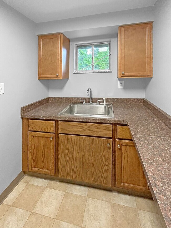 Building Photo - 114 McLaughlin Rd