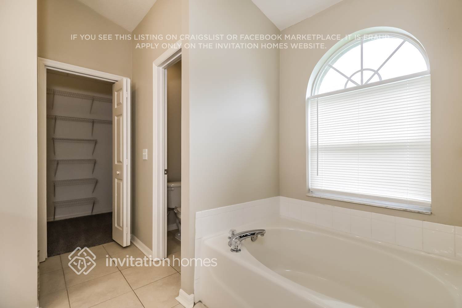 Building Photo - 1447 Baythorn Dr
