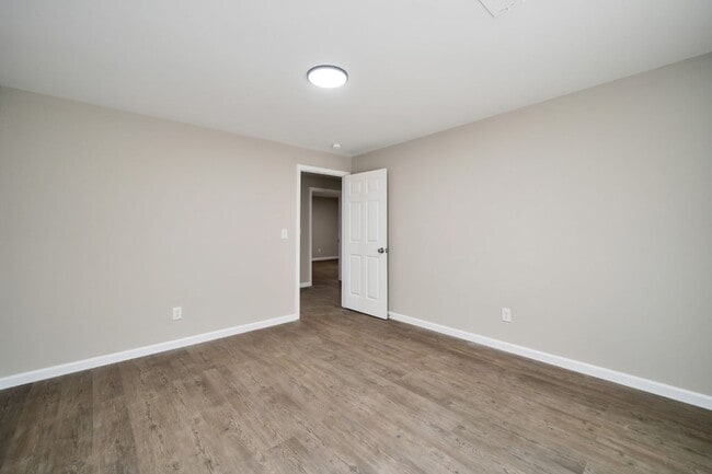 Building Photo - Renovated 3BR Gem in Dora!