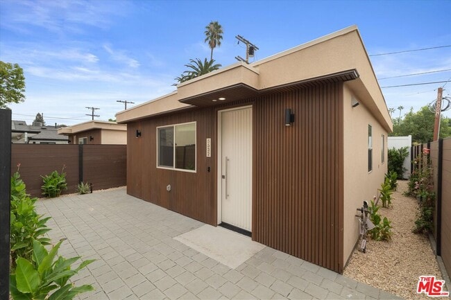 Primary Photo - 5528 Sunnyslope Ave