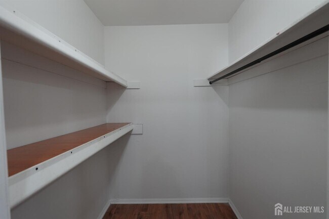 Building Photo - 41 Morgan Pl